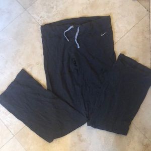 Nike athletic pants small like new